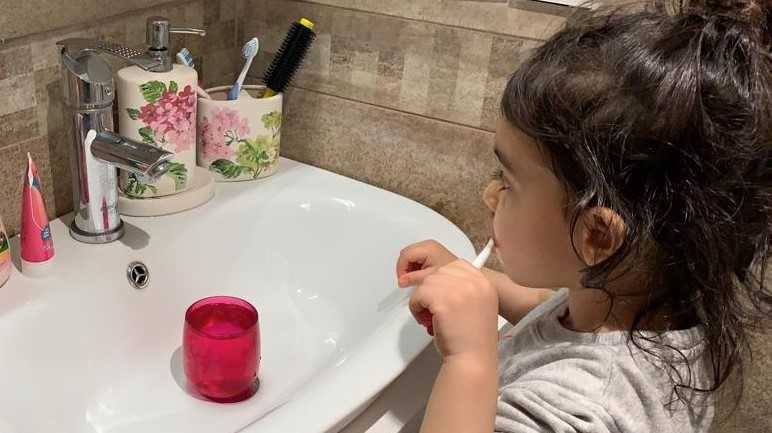 دندان درآوردن کودکان